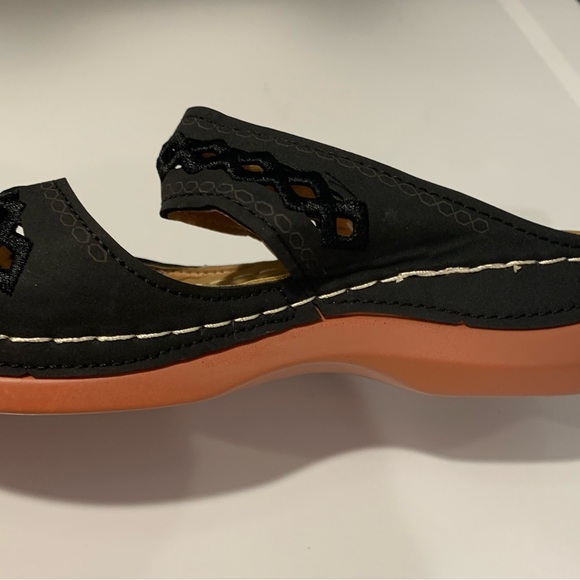 NWT black Flip Flops Women Brown  Diamond-Cutout Sandals Sz 39 = 8 - Picture 12 of 13